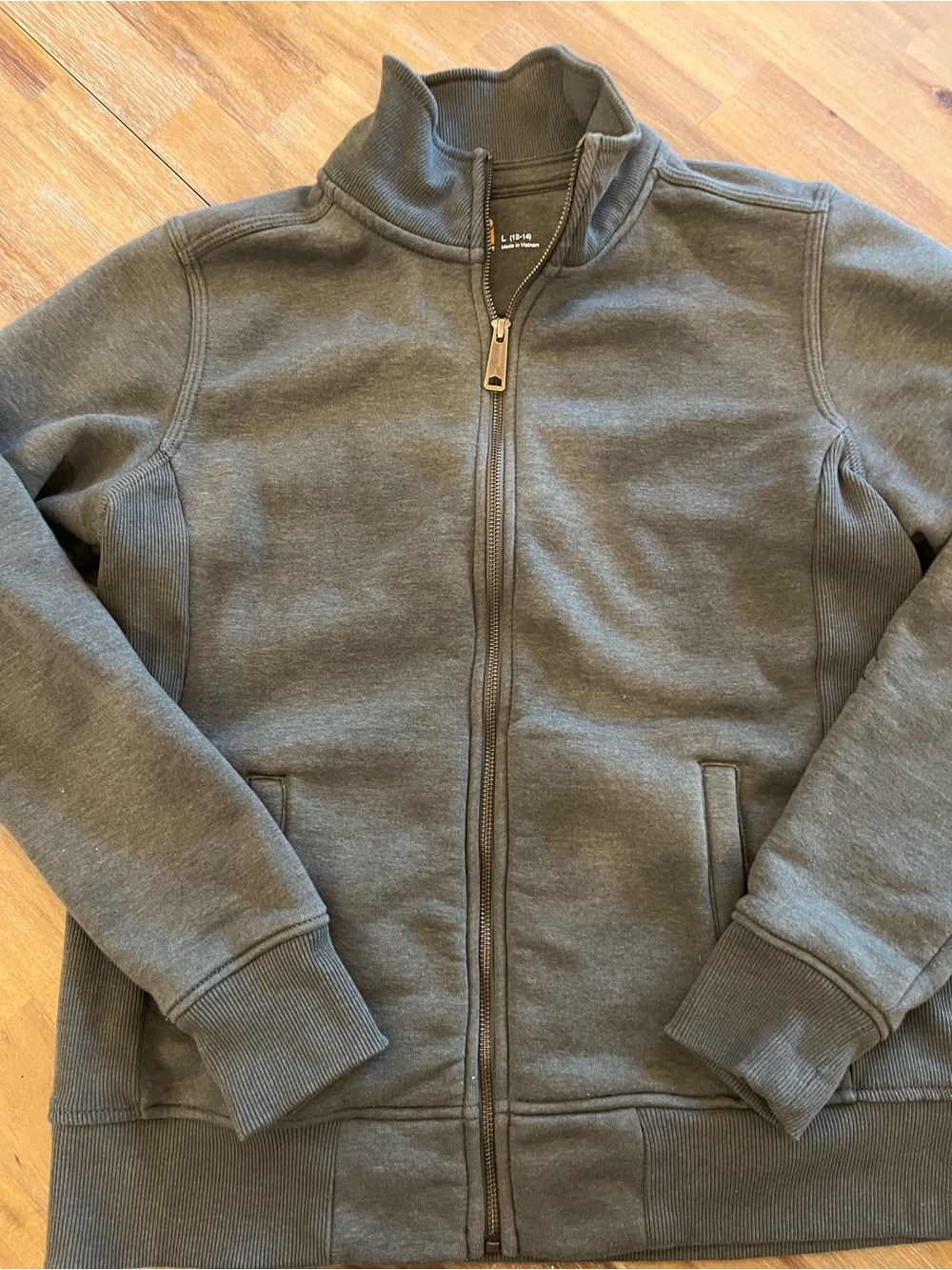 Carhartt Youth Boys zip-up
Sweatshirt Green Size
Large (12-14)